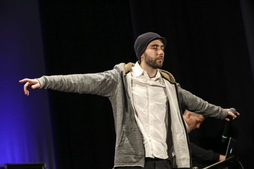 Il rapper Peligro al Festival show con il brano “La parte migliore”