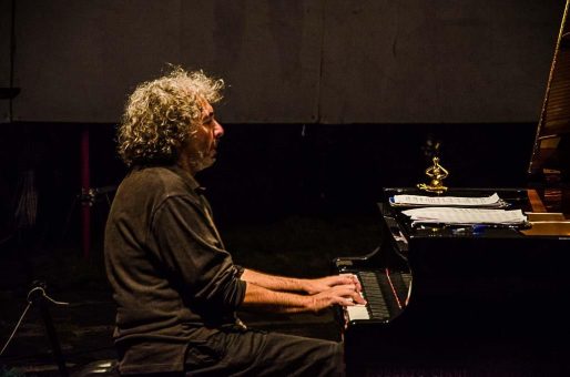 Arturo Annecchino in “Meditazioni” pianoforte solo Premio Letterario città di Lugnano 22 Luglio – Lugnano In Teverina (TR) Ore 22:00