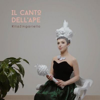 Rita Zingariello “Il canto dell’Ape” è il nuovo album della cantautrice pugliese