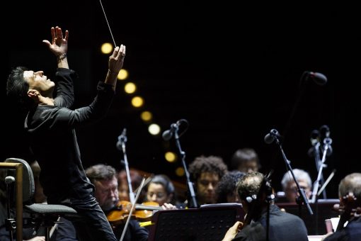 Ezio Bosso & Europe Philharmonic Orchestra dal vivo nel Cortile della Lavanderia a Vapore nel Parco della Certosa di Collegno (TO)
