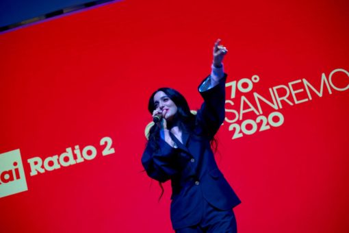 Casa Sanremo – Rancore, La rappresentante di lista e Canova sul palco della lounge per gli show case di Radio Rai 2