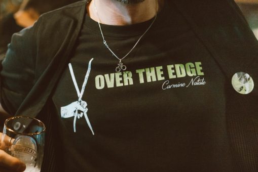 “Over The Edge Carmine Natale” – Un contest gratuito per Band e Cantautori Indipendenti