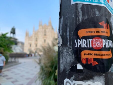 Prosegue la programmazione di Spiritophono, la vintage web radio di Spirit De Milan che accorcia le distanze