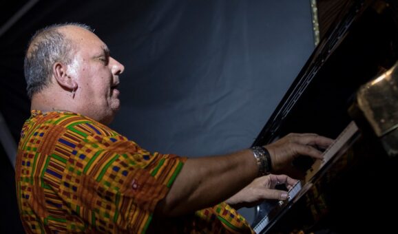 Sabato 18 dicembre il miglior jazz afro-cubano è protagonista al Torrione con il nuovo quintetto del pianista Massimo Faraò feat. Ernesttico