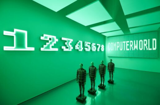 Kraftwerk: il nuovo show da loro stessi definito “New Visual Extravaganza” arriva in estate in Italia per due imperdibili date, il 7 luglio a Firenze e l’8 luglio a Genova