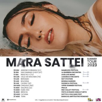 Mara Sattei: dopo il debutto sul palco del Festival di Sanremo con “Duemilaminuti”, annuncia 5 nuovi appuntamenti del tour estivo