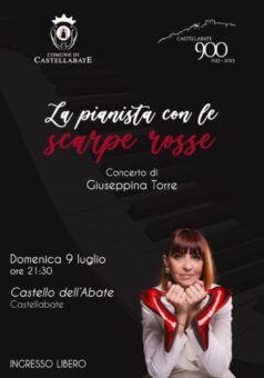 La pianista e compositrice Giuseppina Torre sarà in concerto il 9 luglio a Castellabate (Salerno)
